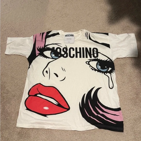 Moschino Pop Art Graphic Tee in White - Picture 2 of 4